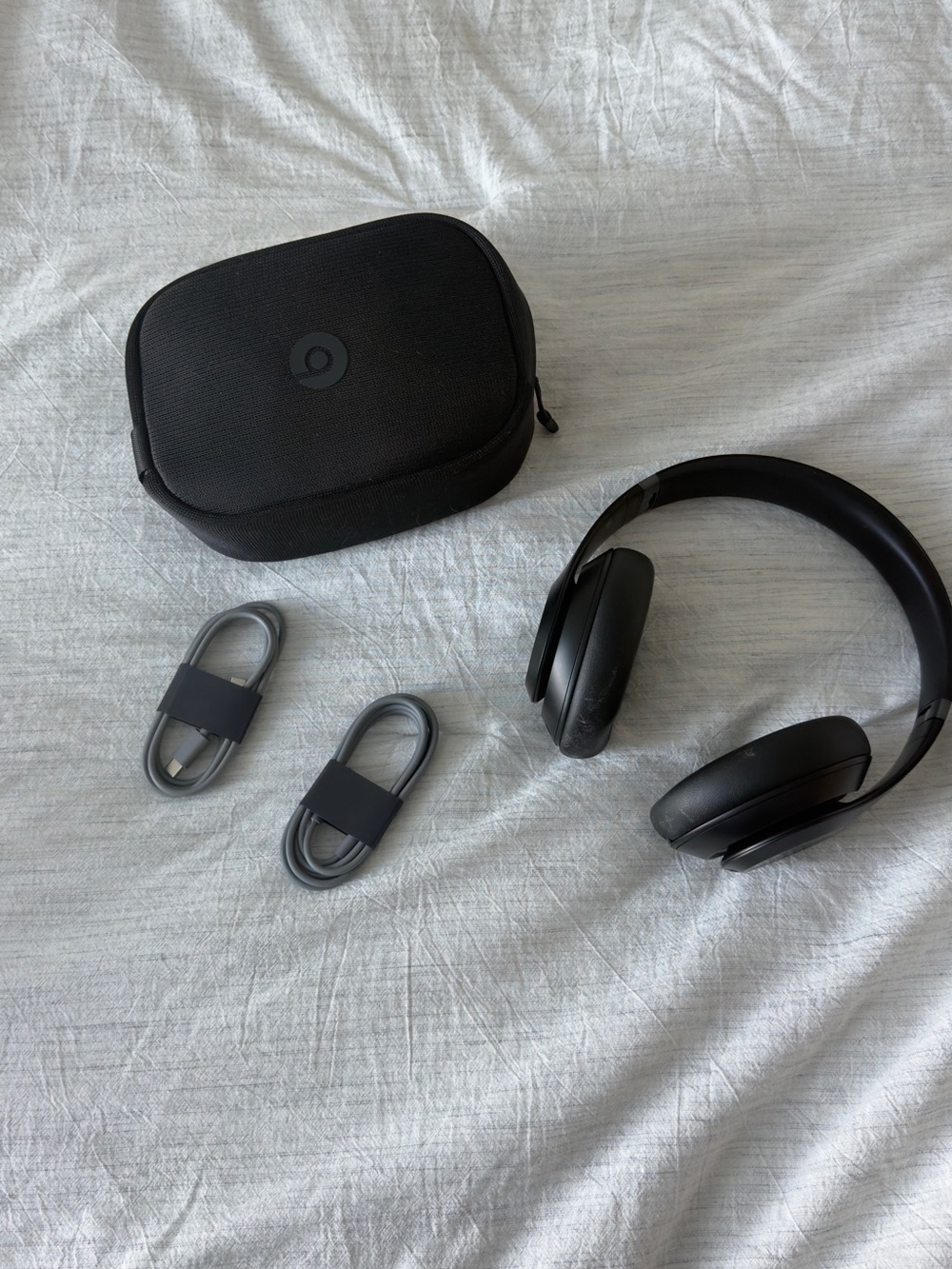 Beats Studio Pro Premium Wireless Over-Ear Headphones